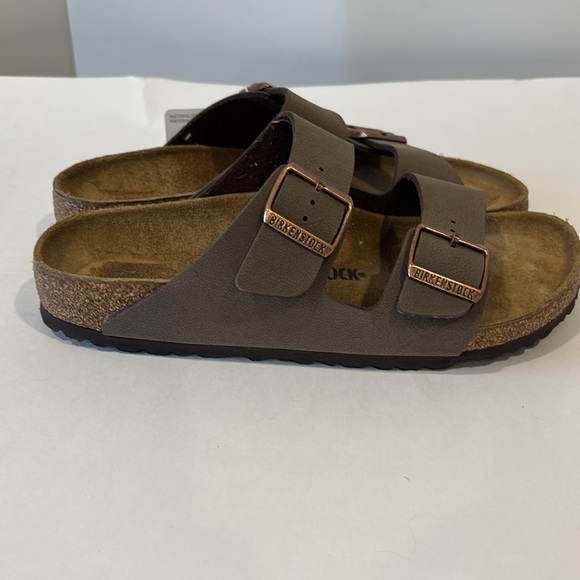 Birkenstock Sandals size 40 color is Mocha - Picture 2 of 6